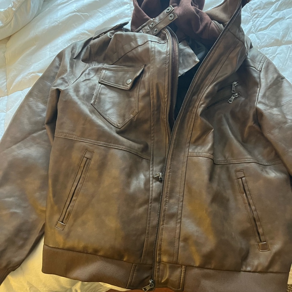 Men’s Leather jacket. Size XL